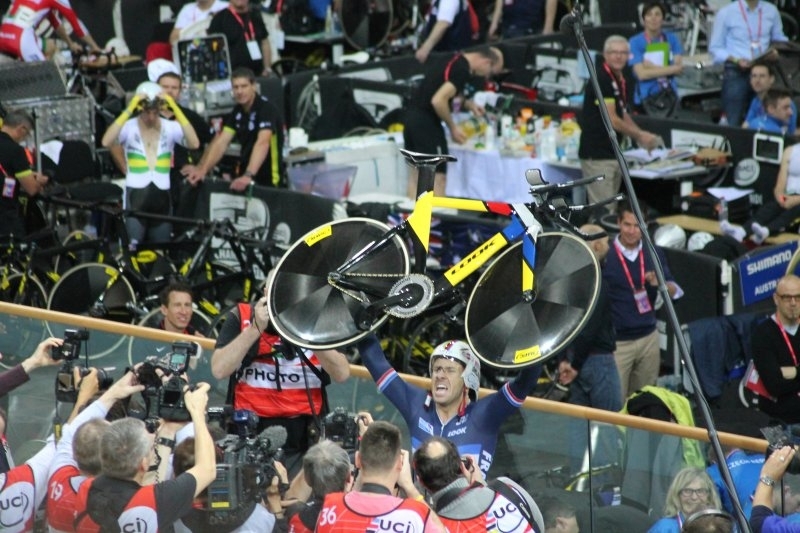 CYCLISME-2015-02-Vélodrome-Championnat-monde-SQY__0005__